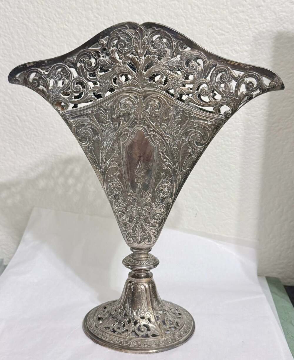 Vtg Godinger Nouveau Flat Fan Shaped Vase Silverplated